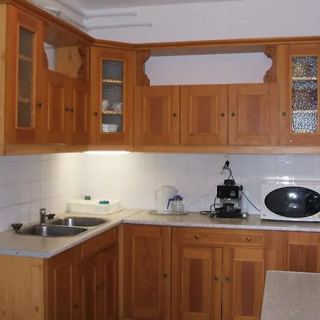 Tőserdő Kastély üdülő Villa *